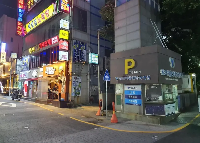 Egg Motel